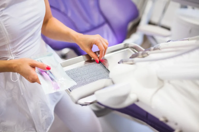 Tractament dental a la clínica